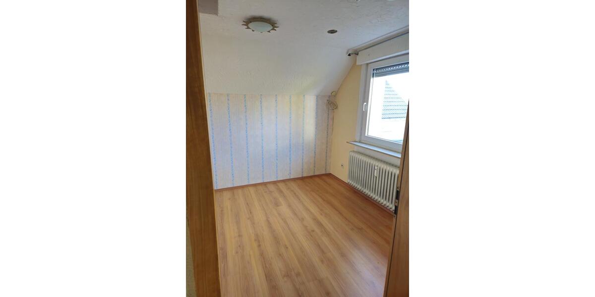 Einfamilienhaus Wermelskirchen - 3.5 Zimmer, 84 m&sup2;, 250.000&euro; | Angebot:25046706