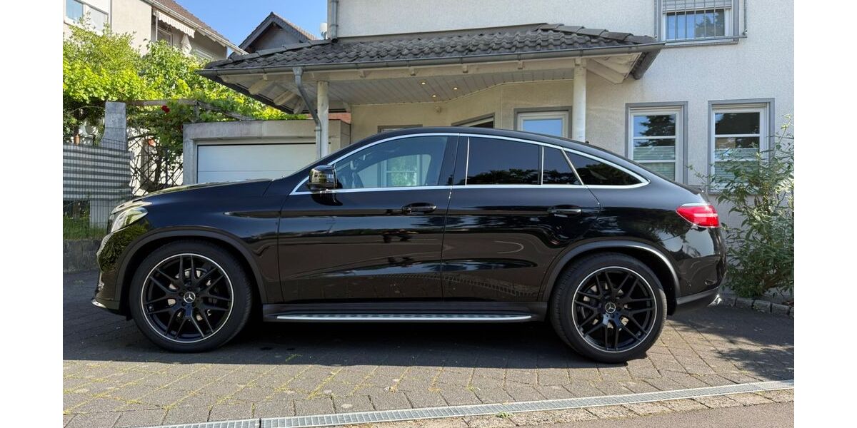 Mercedes-Benz GLE 350 134.000 km 41.500 &euro; Bergisch Gladbach 51469