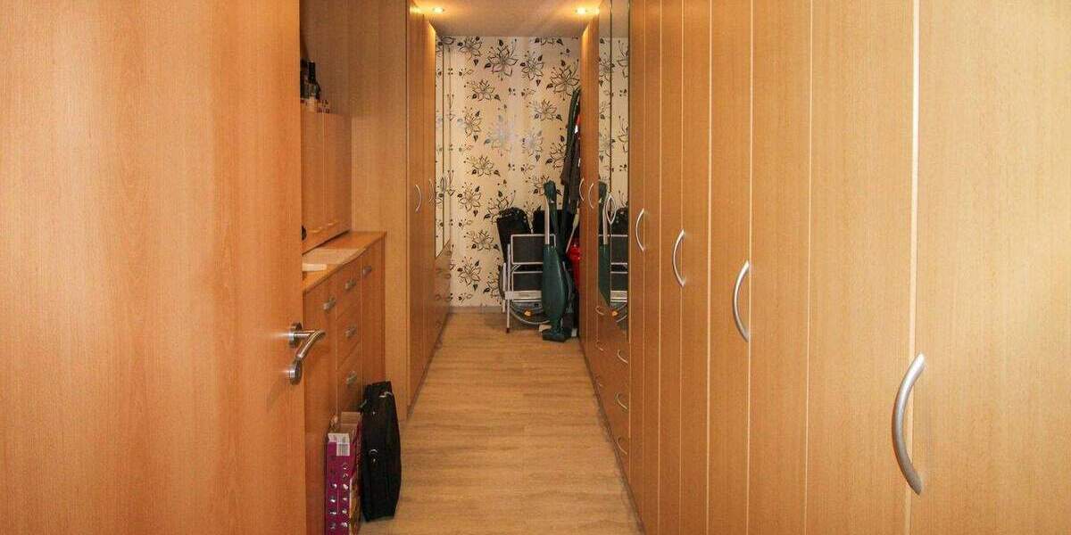 Einfamilienhaus Düsseldorf Holthausen - 4 Zimmer, 88 m&sup2;, 629.000&euro; | Angebot:25654475