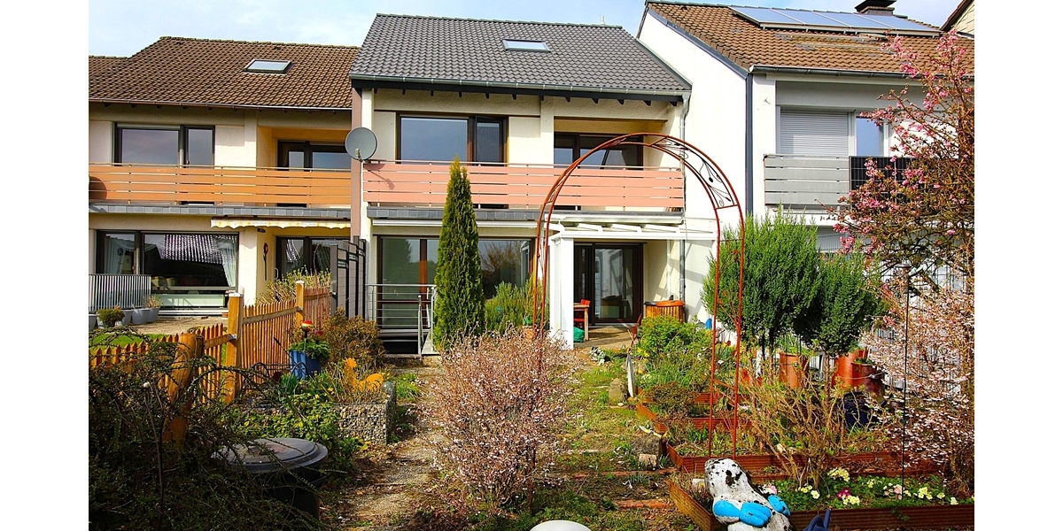 Klassisches, gut gepflegtes Reihenmittelhaus mit schönem Garten und Garage. Top Lage von Witzhelden! - Einfamilienhaus Leichlingen / Witzhelden Witzhelden | Angebot:25920125