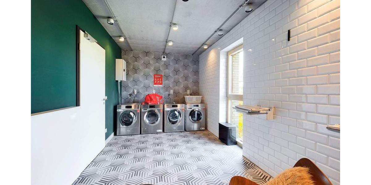 Zimmer Köln Deutz - 1 Zimmer, 24 m&sup2;, 561&euro; | Angebot:25989402