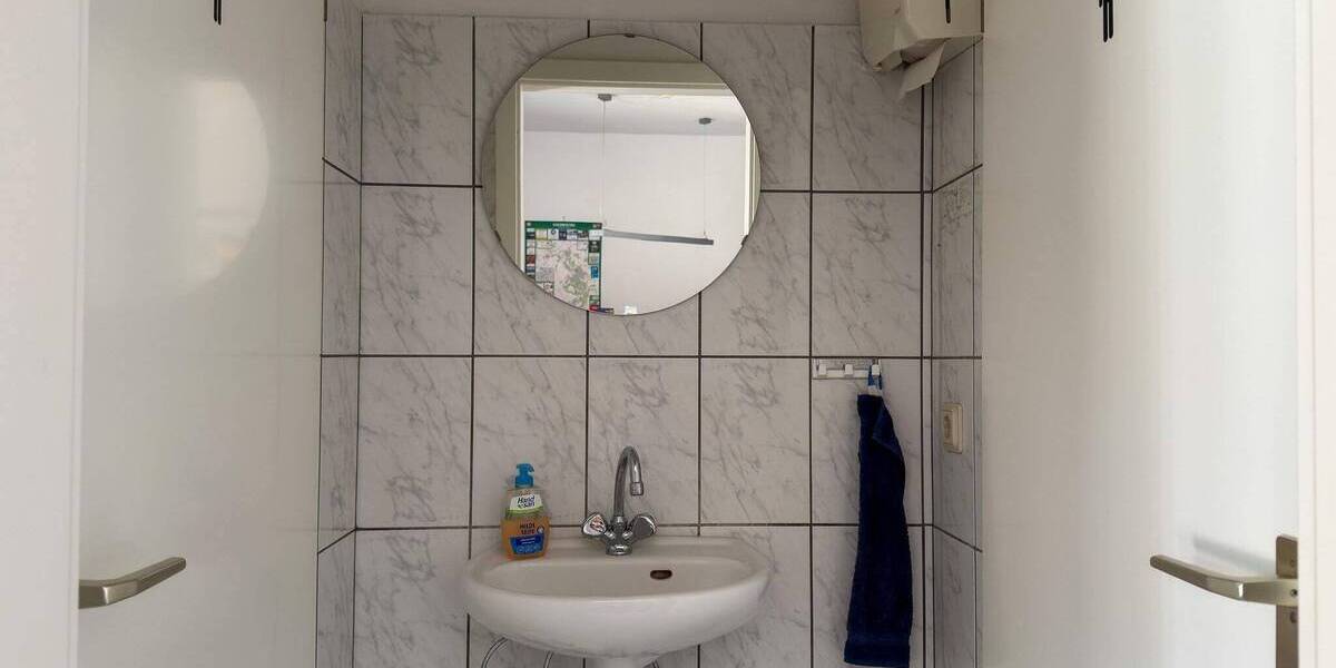 Einfamilienhaus Grevenbroich Stadtmitte - 1.200&euro; | Angebot:25743811