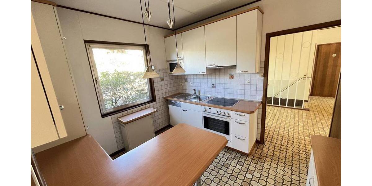 Bungalow Leverkusen Lützenkirchen - 9 Zimmer, 211 m&sup2;, 498.000&euro; | Angebot:26064429