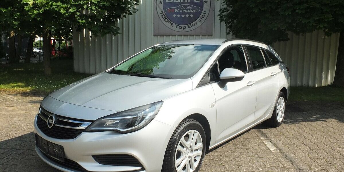 Opel Astra EDITION NAVI KLIMA TEMPOMAT BLUETOOTH 99.125 km 8.908 &euro; Köln 50858