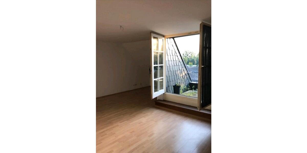 Dachgeschoßwohnung Köln Kalk - 2 Zimmer, 65 m&sup2;, 1.170&euro; | Angebot:24343999