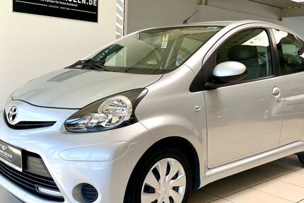 Toyota Aygo (X) 25.909 km 8.990 &euro; Köln 51067