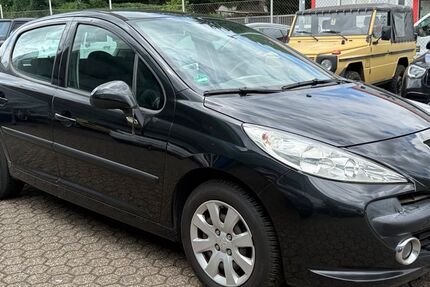 Peugeot 207 172.354 km 2.400 &euro; Köln 50739