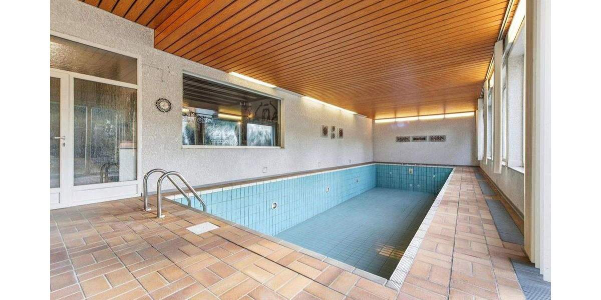 Einfamilienhaus Heiligenhaus Mitte - 6 Zimmer, 354 m&sup2;, 725.000&euro; | Angebot:25934083