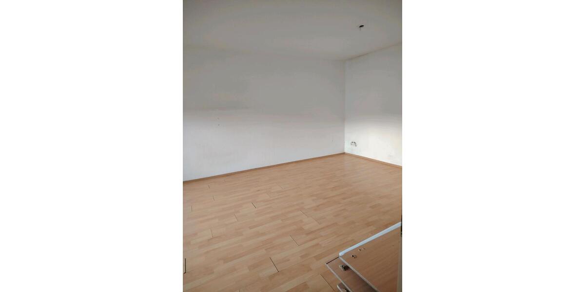 Erdgeschoßwohnung Elsdorf - 4 Zimmer, 135 m&sup2;, 1.750&euro; | Angebot:26030057