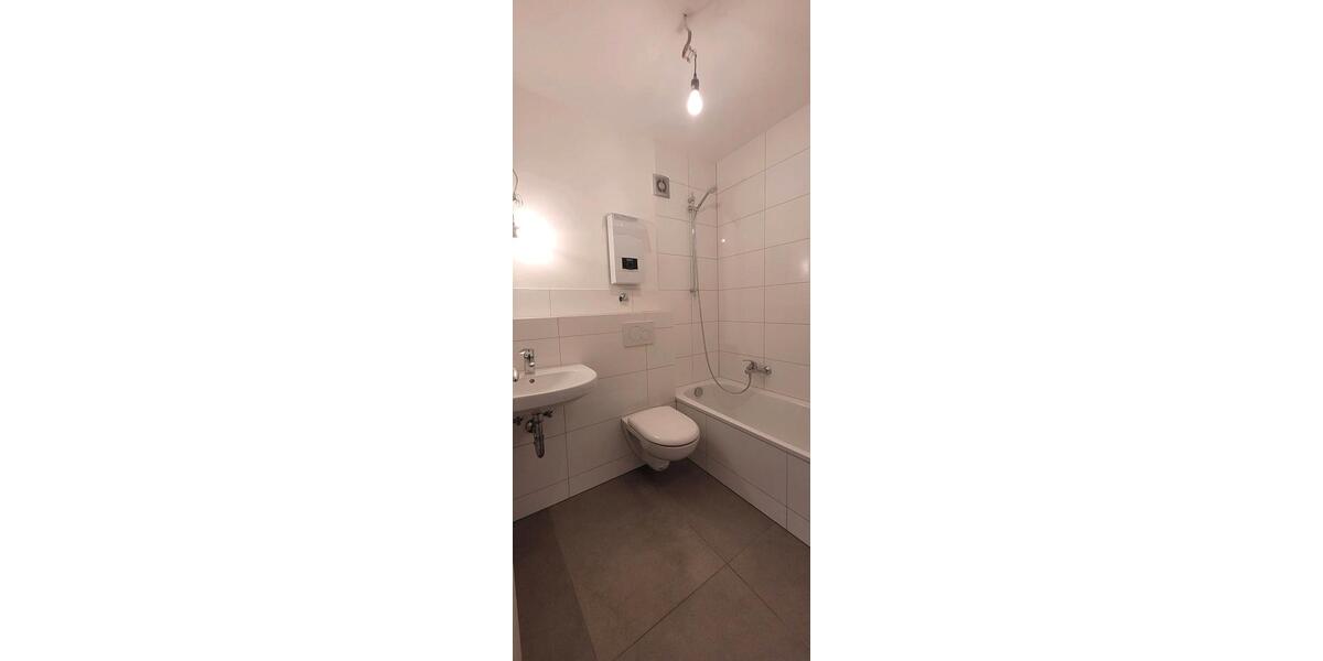 Etagenwohnung Neuss Gnadental - 1 Zimmer, 50 m&sup2;, 950&euro; | Angebot:25378679