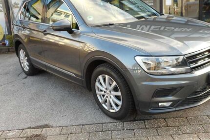 VW Tiguan 72.900 km 18.500 &euro; Solingen 42653