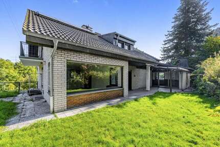 Haus Remscheid-Grund Grund - 7 Zimmer, 230 m&sup2;, 576.000&euro; | Angebot:25841396