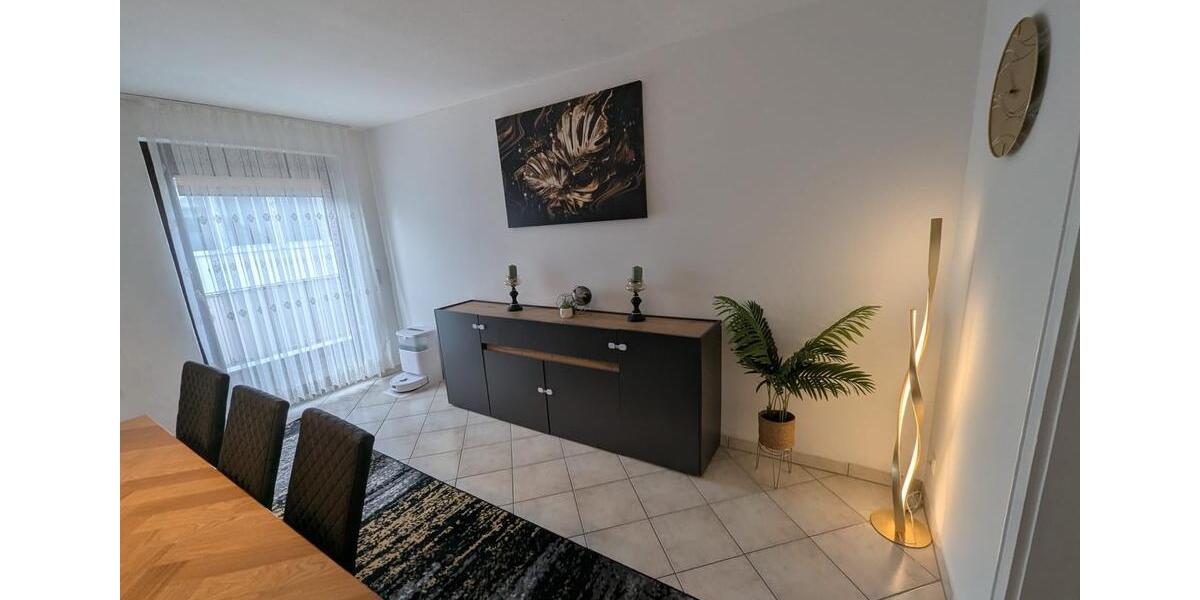 Dachgeschoßwohnung Köln Porz - 4 Zimmer, 94 m&sup2;, 1.310&euro; | Angebot:25949050
