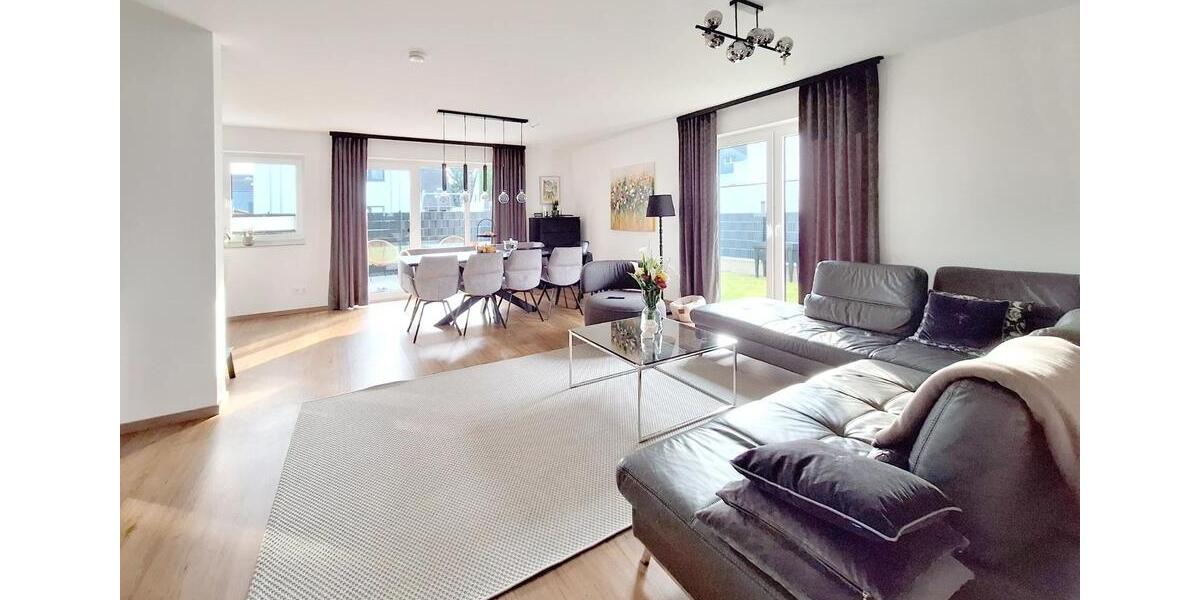 Erdgeschoßwohnung Köln Porz - 4 Zimmer, 109 m&sup2;, 1.744&euro; | Angebot:25887551