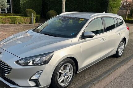 Ford Focus 85.000 km 14.600 &euro; Köln 50829