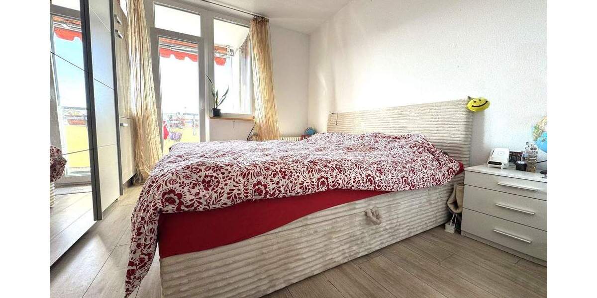 Etagenwohnung Köln Ostheim - 3 Zimmer, 66 m&sup2;, 215.000&euro; | Angebot:25664048