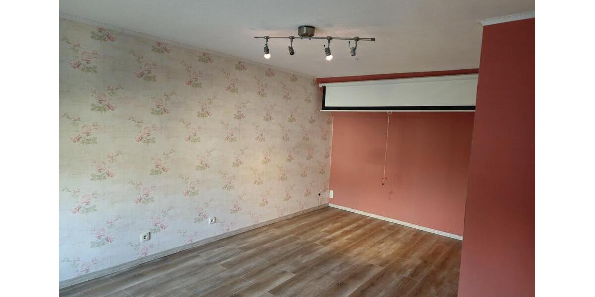 Einfamilienhaus Wermelskirchen - 3.5 Zimmer, 84 m&sup2;, 250.000&euro; | Angebot:25046706