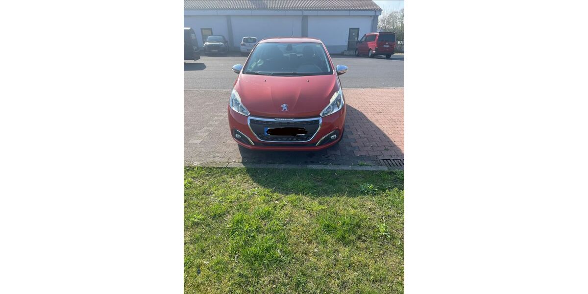 Peugeot 208 81.000 km 6.100 &euro; Bergisch Gladbach 51469