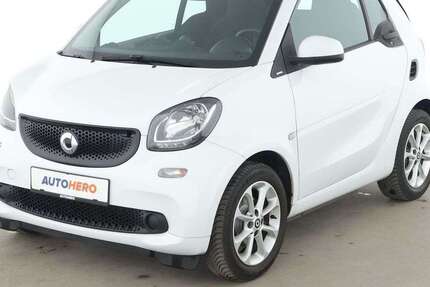 Smart forTwo 33.984 km 15.790 &euro; Köln 50739