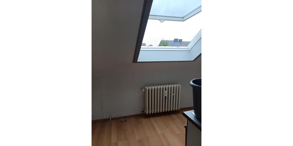 Dachgeschoßwohnung Köln Porz - 1 Zimmer, 37 m&sup2;, 450&euro; | Angebot:26612544