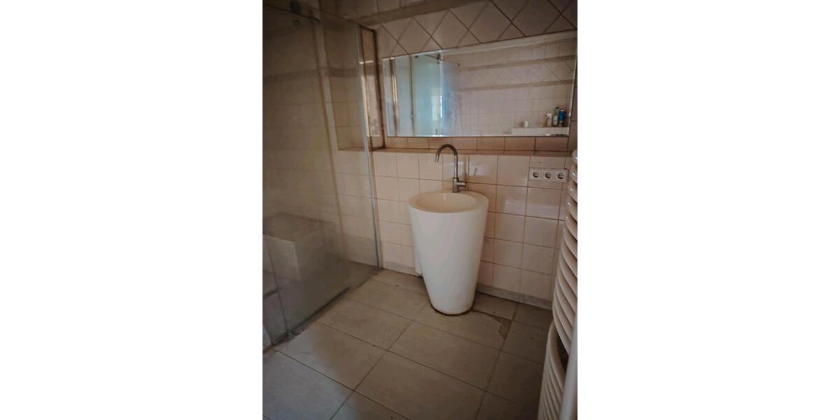 Erdgeschoßwohnung Elsdorf - 4 Zimmer, 135 m&sup2;, 1.750&euro; | Angebot:26030057