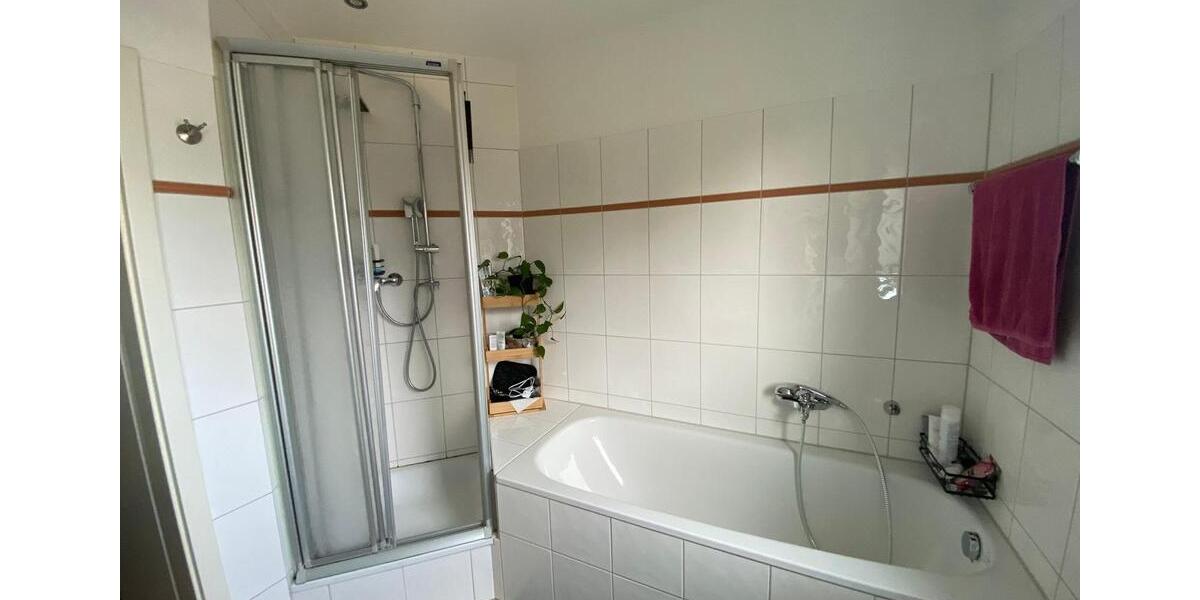 Etagenwohnung Köln Porz - 2 Zimmer, 61 m&sup2;, 925&euro; | Angebot:25887348