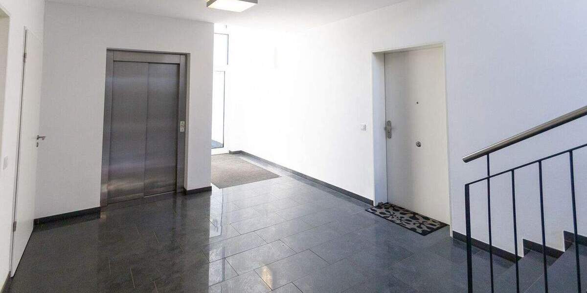 Etagenwohnung Neuss Stadionviertel - 4 Zimmer, 145 m&sup2;, 689.000&euro; | Angebot:25688840