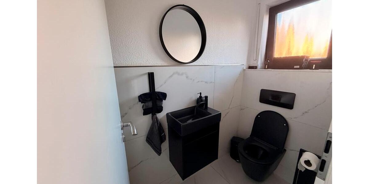 Doppelhaushälfte Köln Mülheim - 5.5 Zimmer, 160 m&sup2;, 2.600&euro; | Angebot:25057866