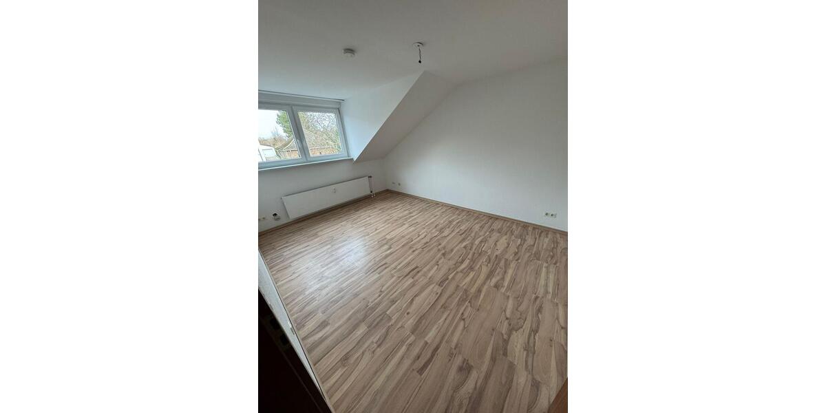 Etagenwohnung Köln Porz - 3 Zimmer, 86 m&sup2;, 1.380&euro; | Angebot:25854650