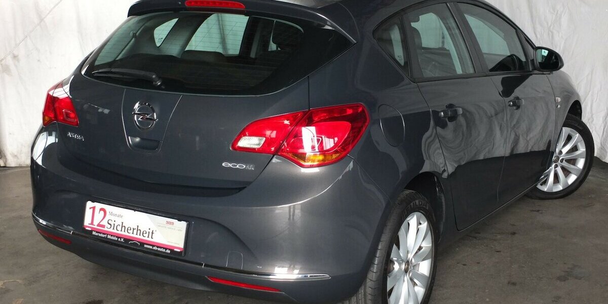 Opel Astra ACTIVE KLIMAANLAGE 17 ZOLL LMF TEMPOMAT 92.855 km 7.250 &euro; Köln 50858