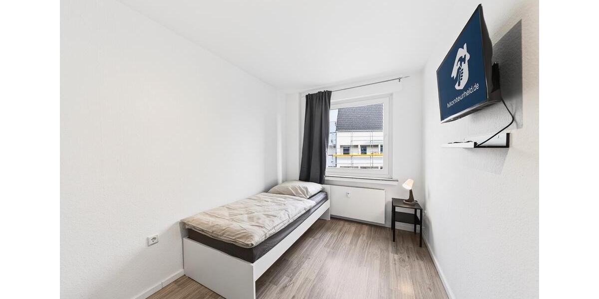 Etagenwohnung Solingen - 4 Zimmer, 100 m&sup2;, 15&euro; | Angebot:26701950