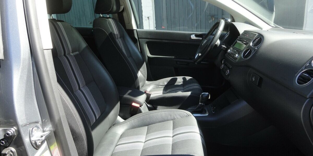 VW Golf Plus Match DSG,Klimatr.SHZ PDC G-S-Dach 58.000 km 10.950 &euro; Neuss 41462