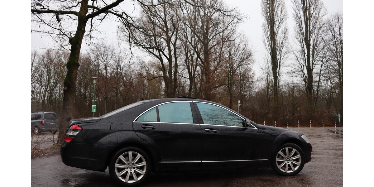 Mercedes-Benz S 500 242.000 km 11.499 &euro; Düsseldorf 40213