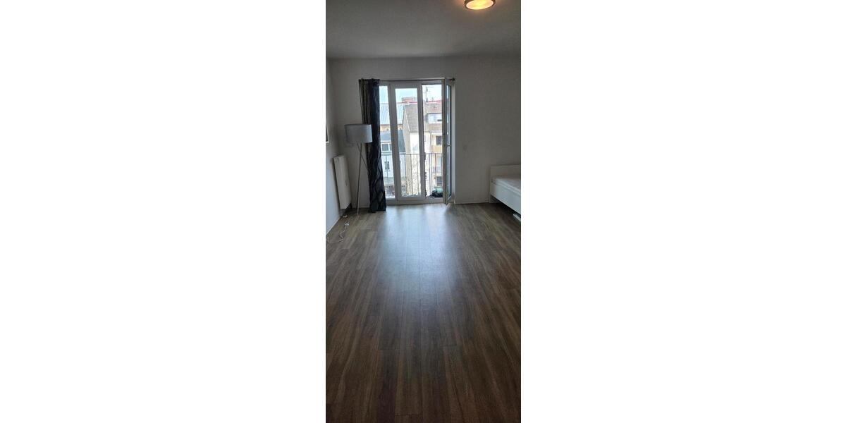 Etagenwohnung Köln Kalk - 1 Zimmer, 33 m&sup2;, 900&euro; | Angebot:25875975