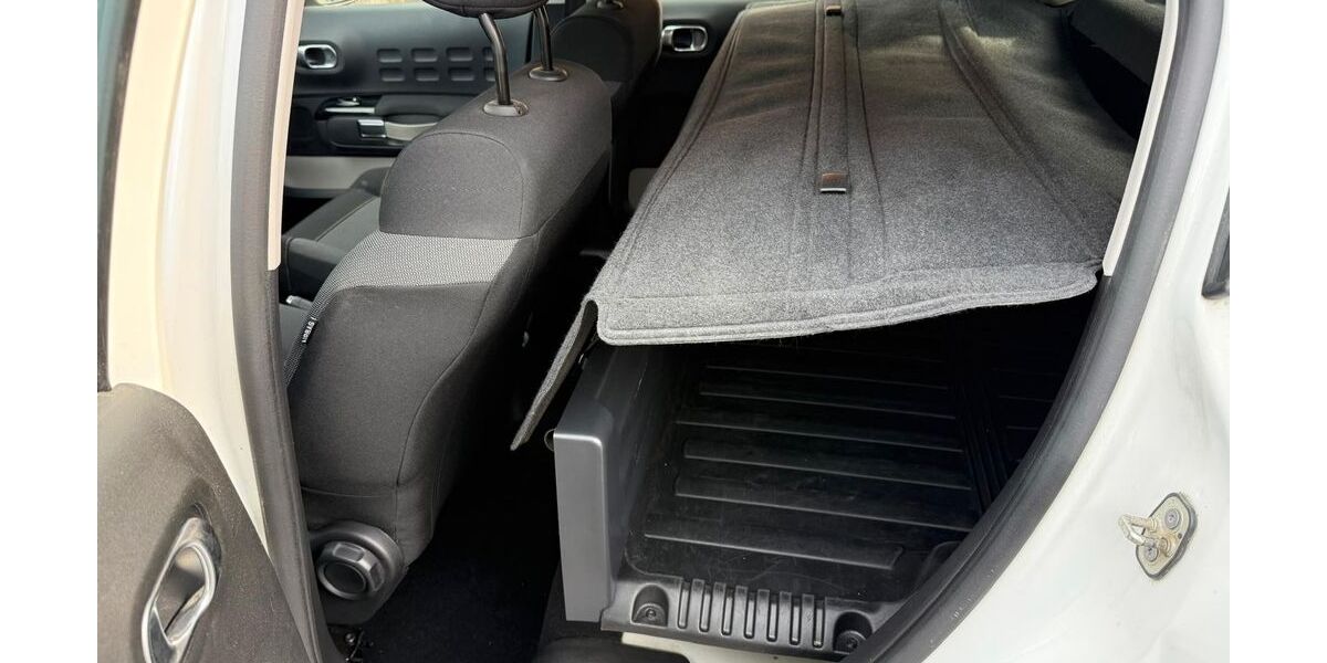 Citroen C3 92.611 km 7.378 &euro; Düsseldorf 40237