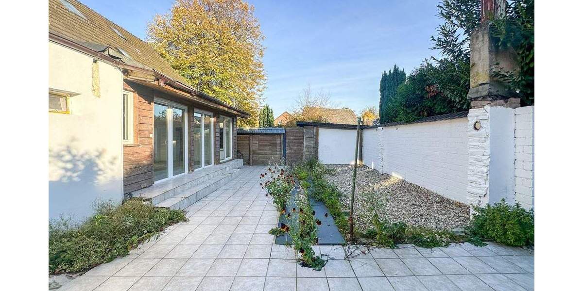 Einfamilienhaus Düsseldorf Garath - 8 Zimmer, 241 m&sup2;, 599.000&euro; | Angebot:25683480