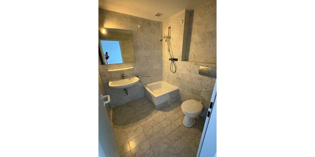 Etagenwohnung Düsseldorf Niederkassel - 3 Zimmer, 117 m&sup2;, 675.000&euro; | Angebot:25705634