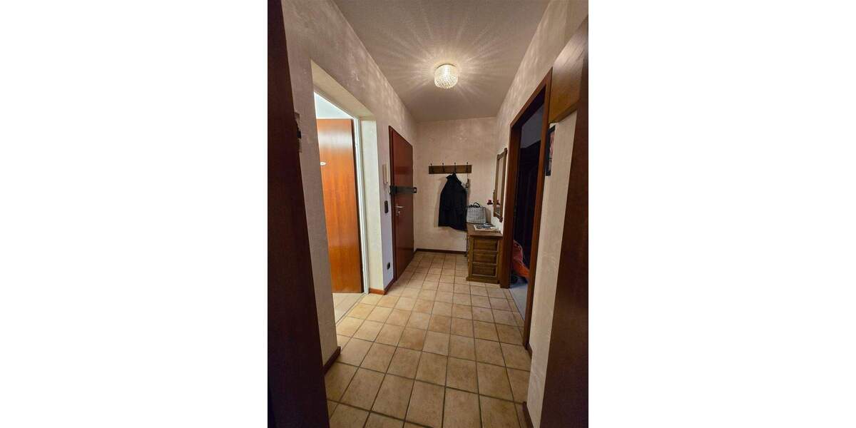 Etagenwohnung Leverkusen Steinbüchel - 3 Zimmer, 79 m&sup2;, 197.000&euro; | Angebot:25692845