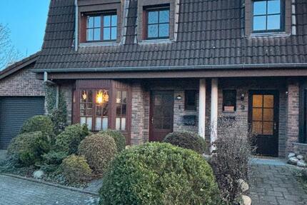 Haus Pulheim - 4 Zimmer, 168 m&sup2;, 2.352&euro; | Angebot:26602888
