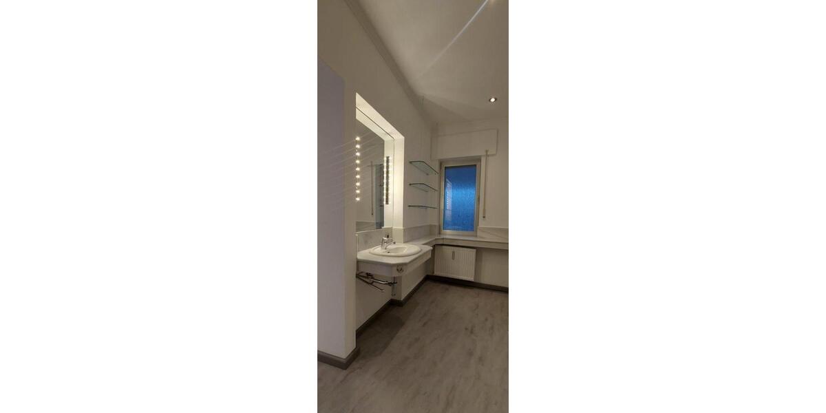 Erdgeschoßwohnung Solingen Central - 2 Zimmer, 86 m&sup2;, 1.000&euro; | Angebot:26367908