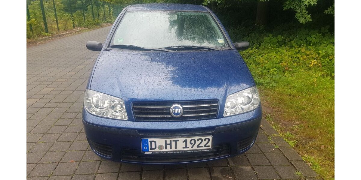 Fiat Punto 30.000 km 4.444 &euro; Düsseldorf 40231