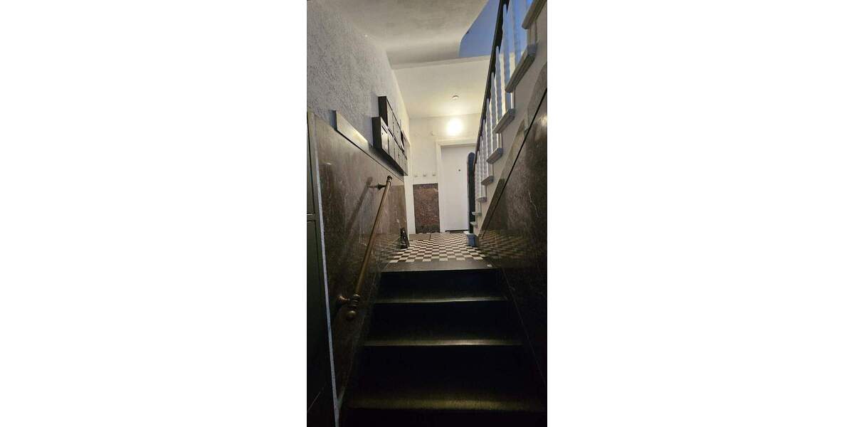 Etagenwohnung Düsseldorf Bilk - 3 Zimmer, 82 m&sup2;, 390.000&euro; | Angebot:25799478