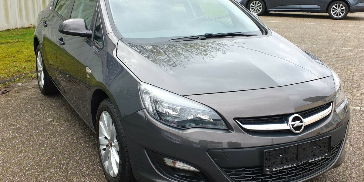 Opel Astra ACTIVE KLIMAANLAGE 17 ZOLL LMF TEMPOMAT 92.855 km 7.250 &euro; Köln 50858