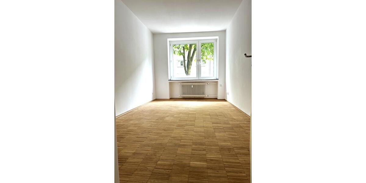 Etagenwohnung Düsseldorf Stadtbezirk 3 - 3 Zimmer, 97 m&sup2;, 1.290&euro; | Angebot:26679305
