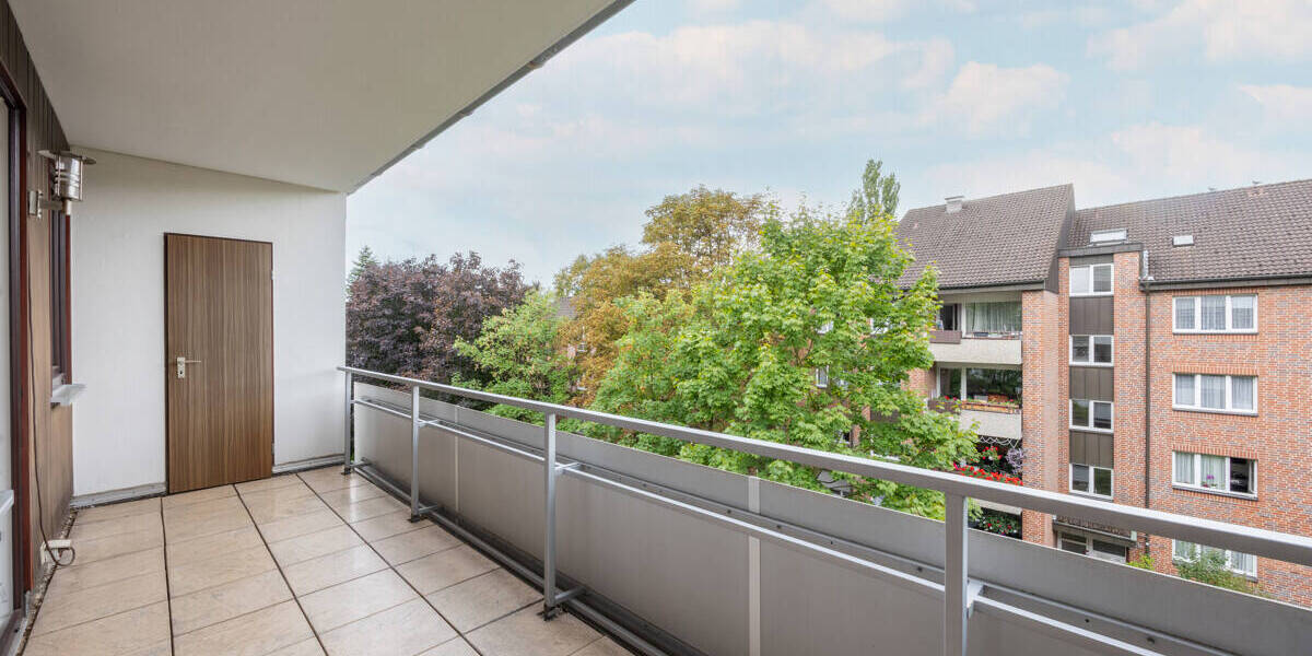 Etagenwohnung Düsseldorf Eller - 3 Zimmer, 75 m&sup2;, 295.000&euro; | Angebot:25687881