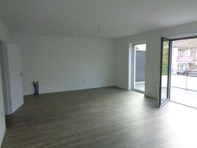 Etagenwohnung Köln Kalk - 3 Zimmer, 93 m&sup2;, 1.577&euro; | Angebot:23813615