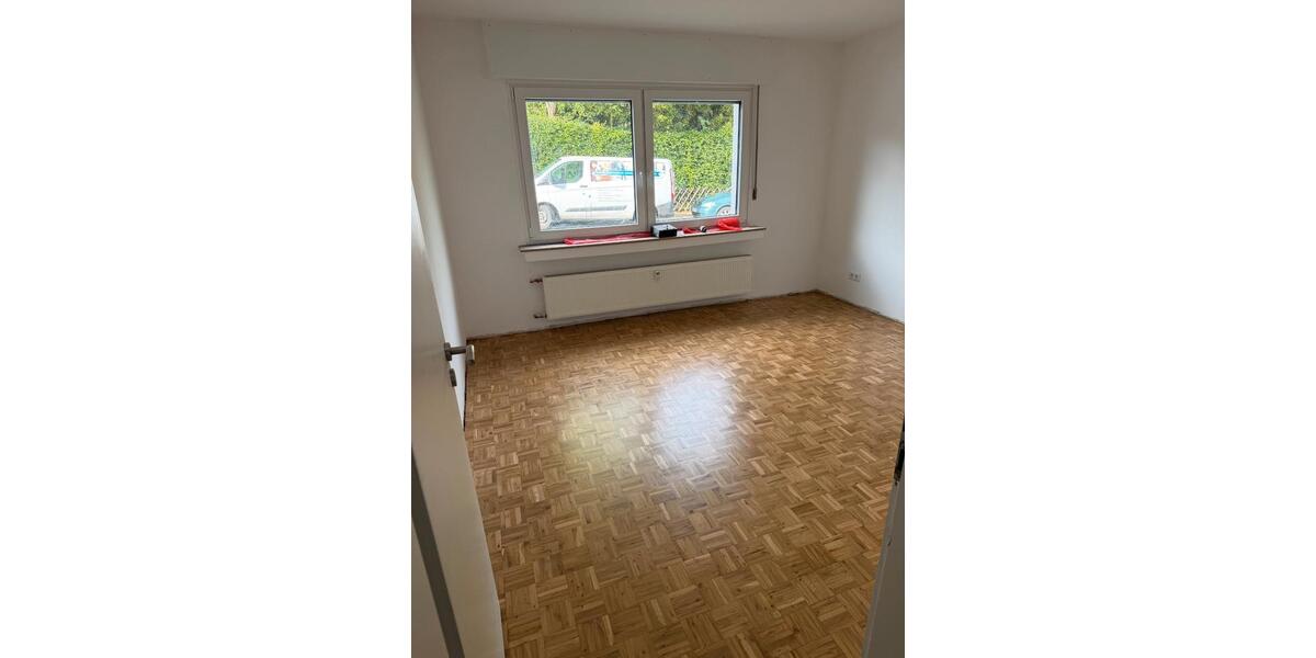 Erdgeschoßwohnung Mettmann - 3 Zimmer, 90 m&sup2;, 1.300&euro; | Angebot:26675445