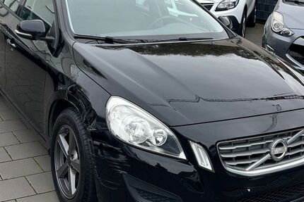 Volvo V60 122.000 km 6.850 &euro; Bergheim (bei Köln) 50129