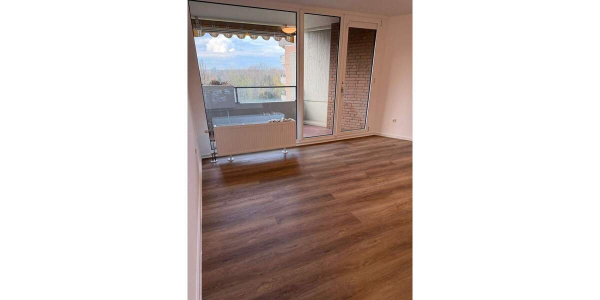 Etagenwohnung Köln Westhoven - 3 Zimmer, 96 m&sup2;, 1.400&euro; | Angebot:25802583