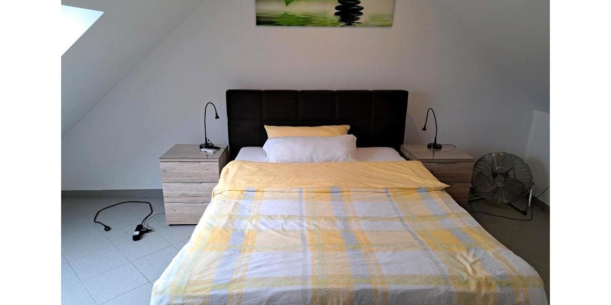 Dachgeschoßwohnung Leverkusen - 1 Zimmer, 45 m&sup2;, 650&euro; | Angebot:25900267